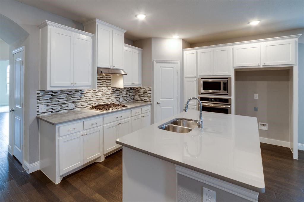 2013 Sutton Park Avenue Prosper TX 75078