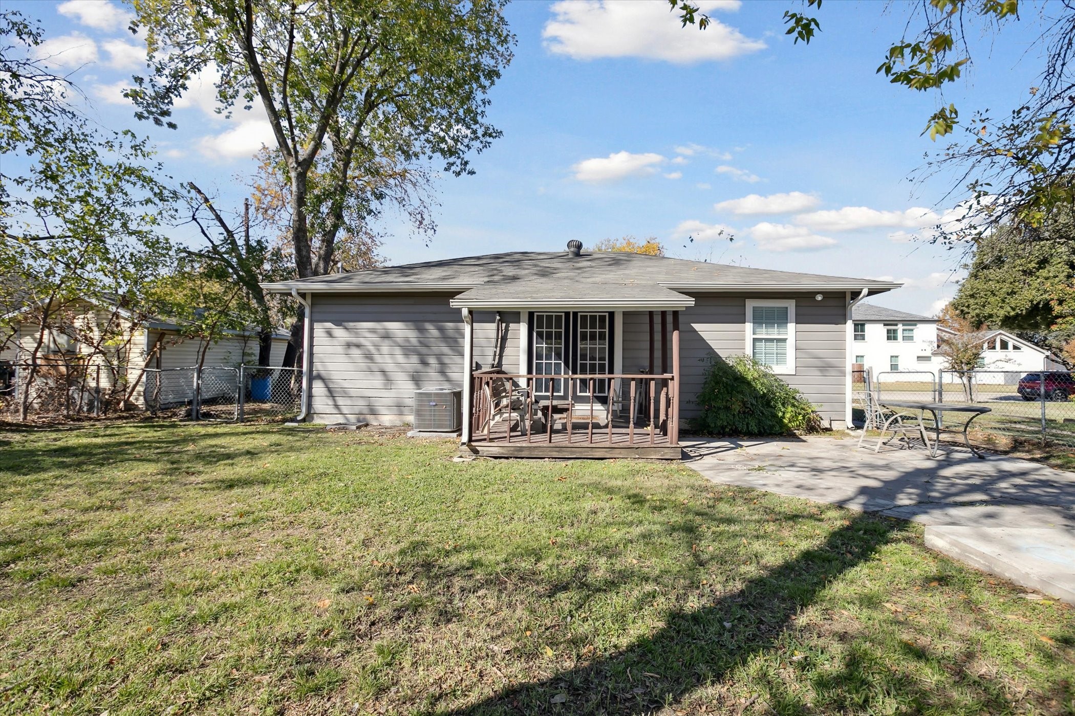 306 N Walnut Street Roanoke TX 76262