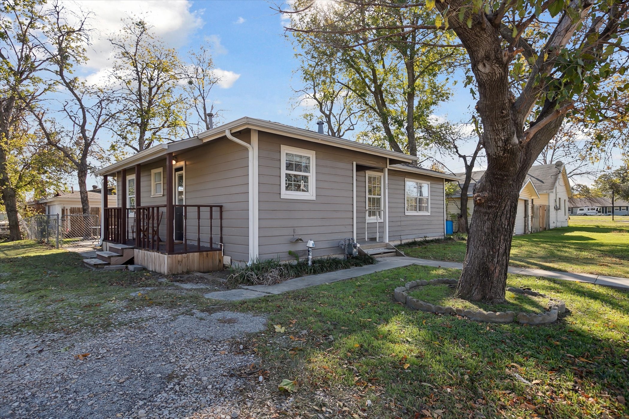 306 N Walnut Street Roanoke TX 76262