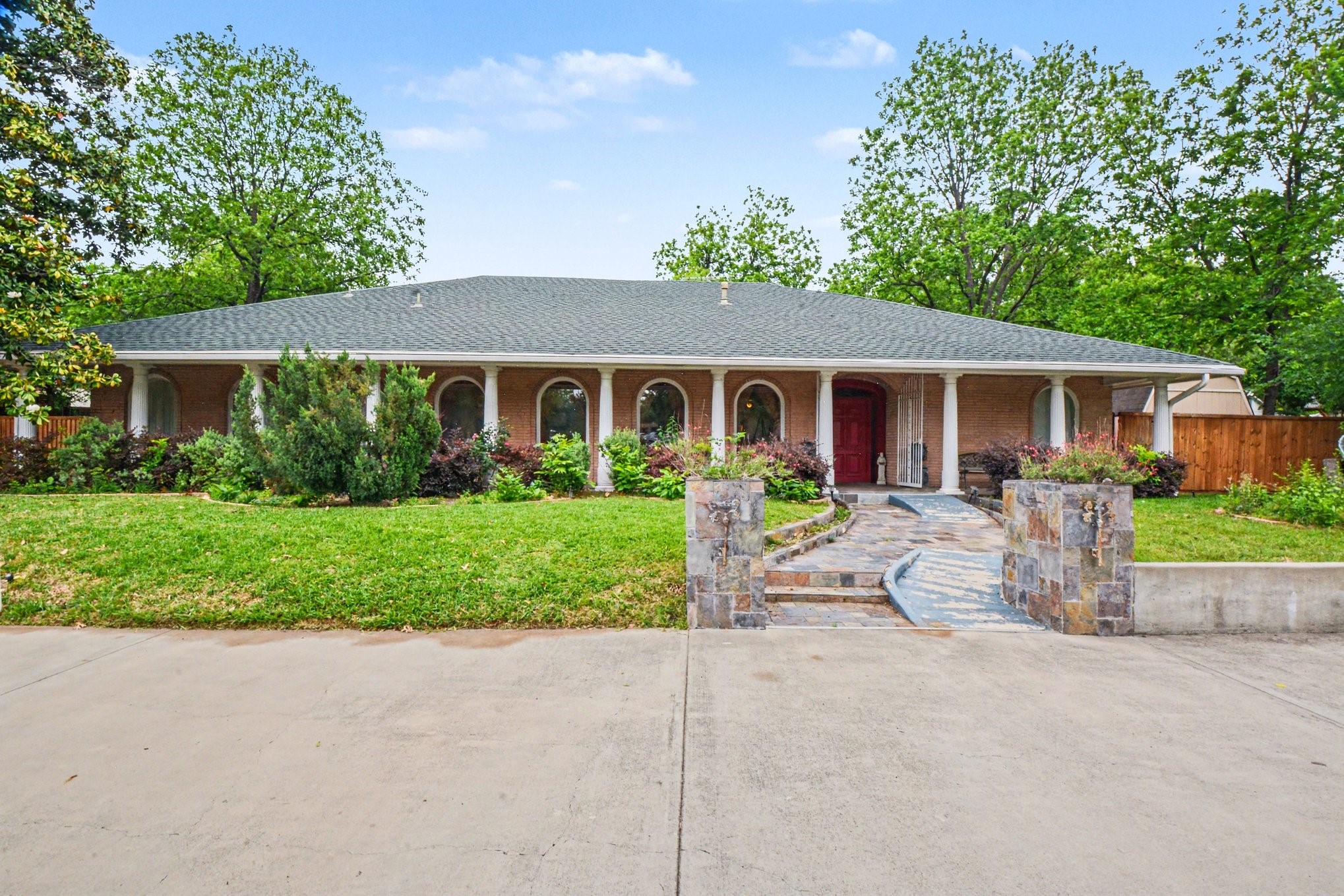 14140 Hillcrest Road Dallas TX 75254