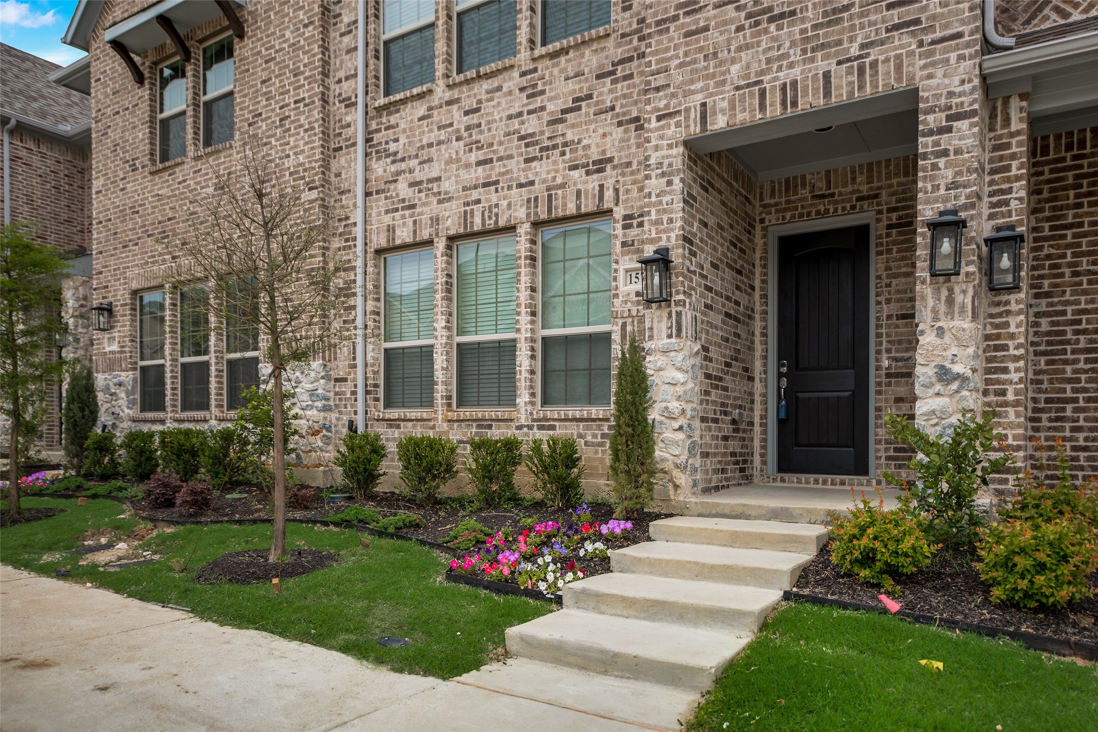 1577 Windermere Way Farmers Branch TX 75234