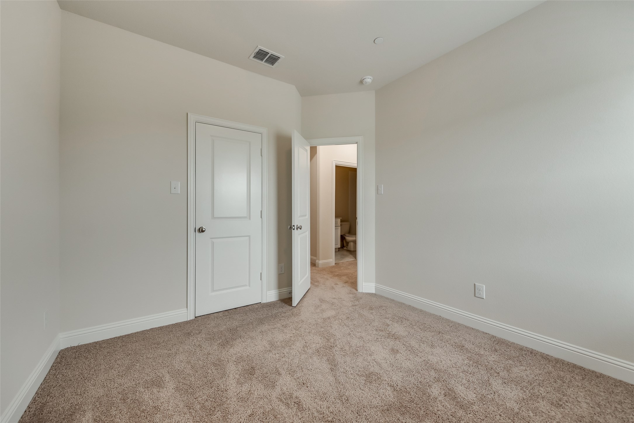 1577 Windermere Way Farmers Branch TX 75234