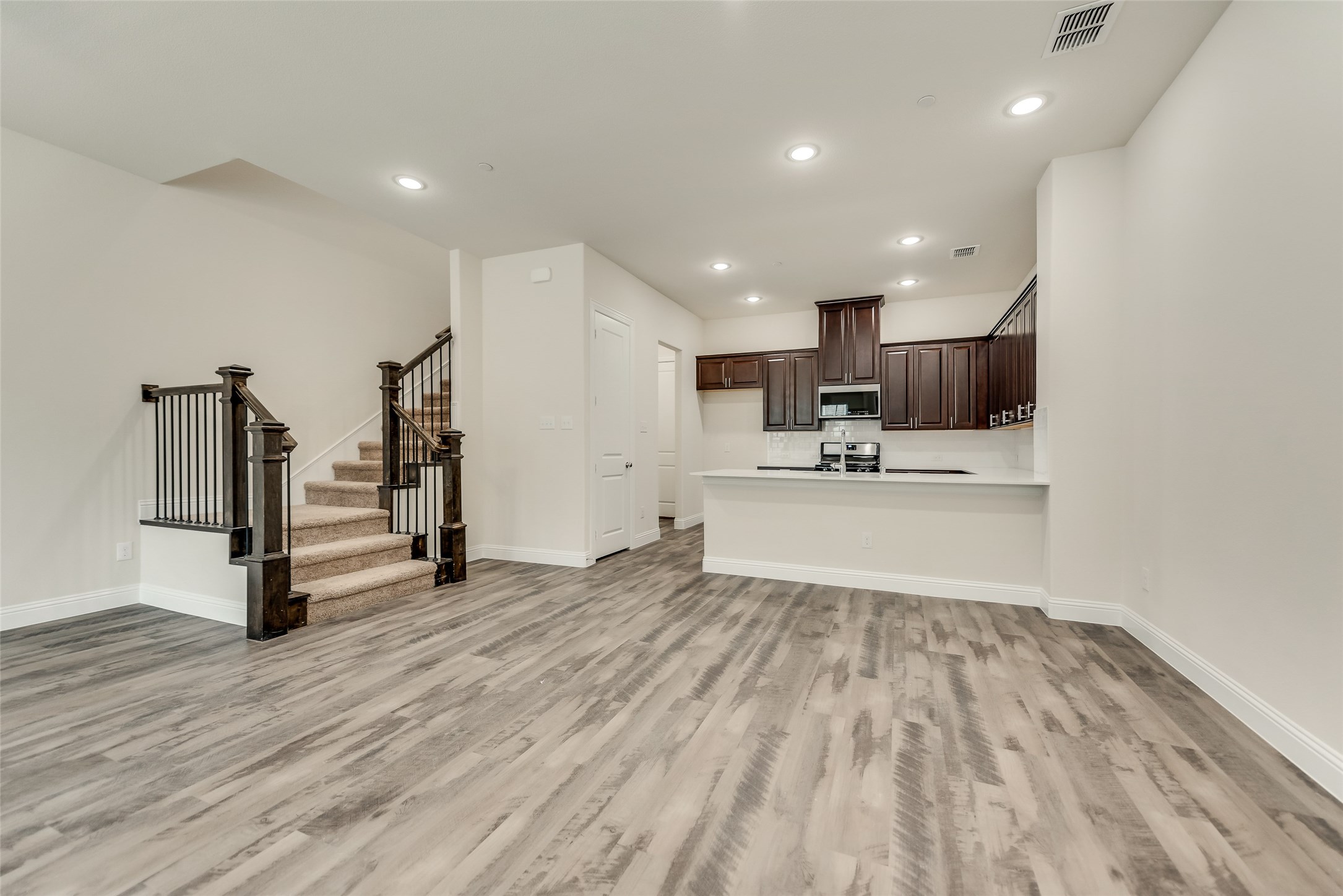 1577 Windermere Way Farmers Branch TX 75234