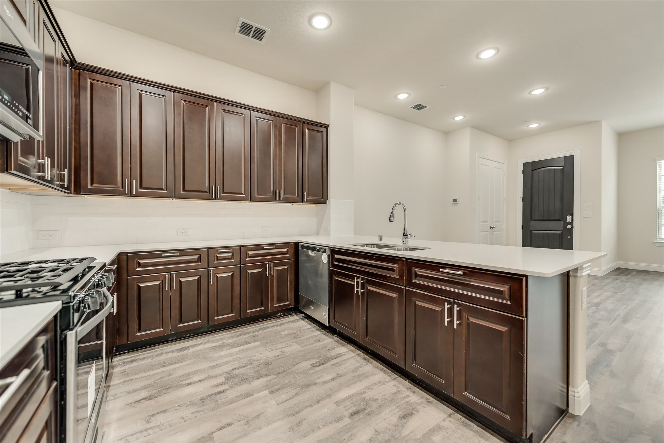 1577 Windermere Way Farmers Branch TX 75234