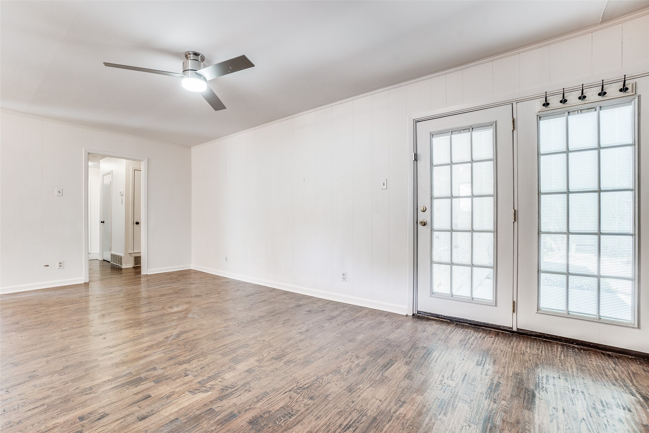 2314 Springhill Drive Dallas TX 75228