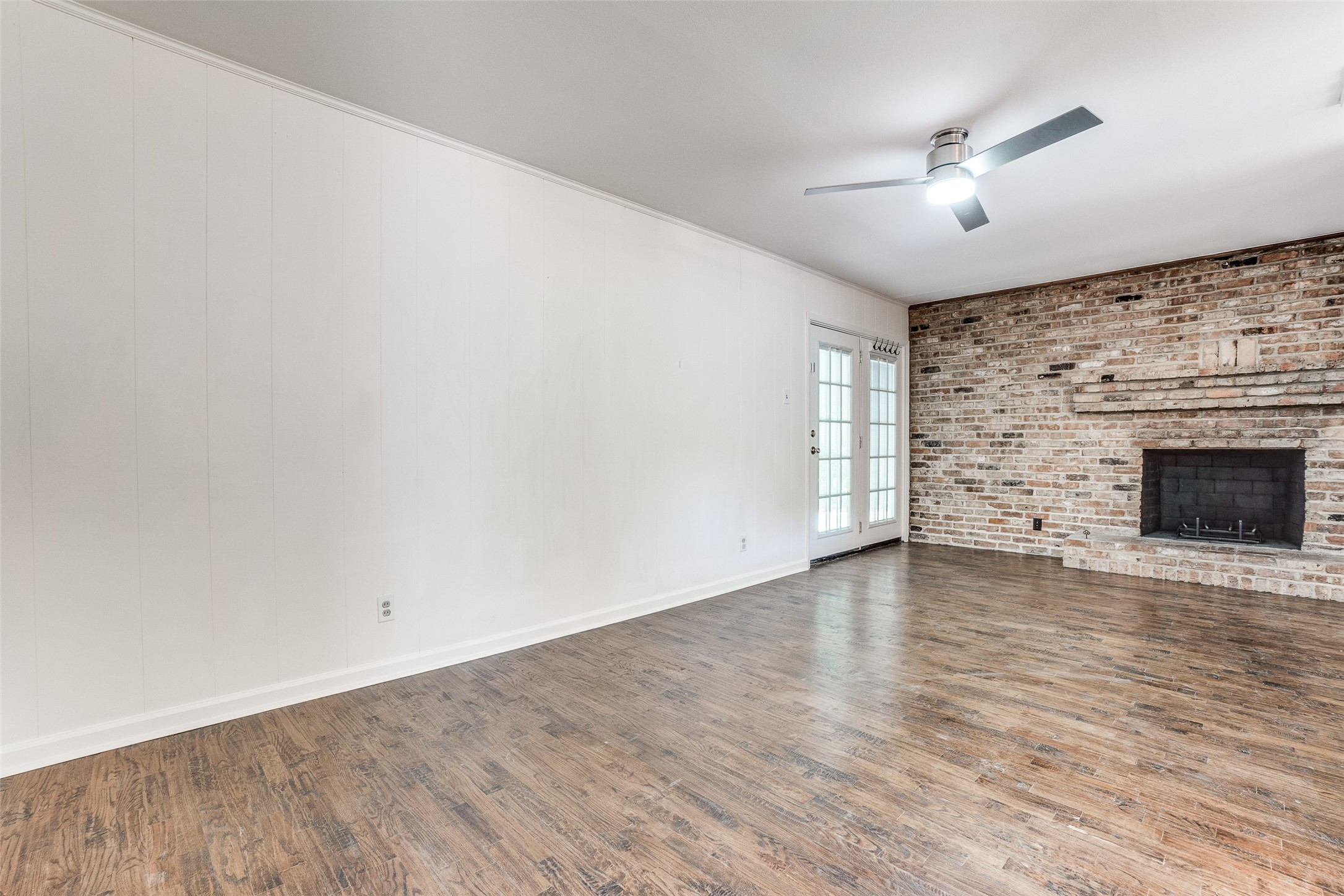2314 Springhill Drive Dallas TX 75228