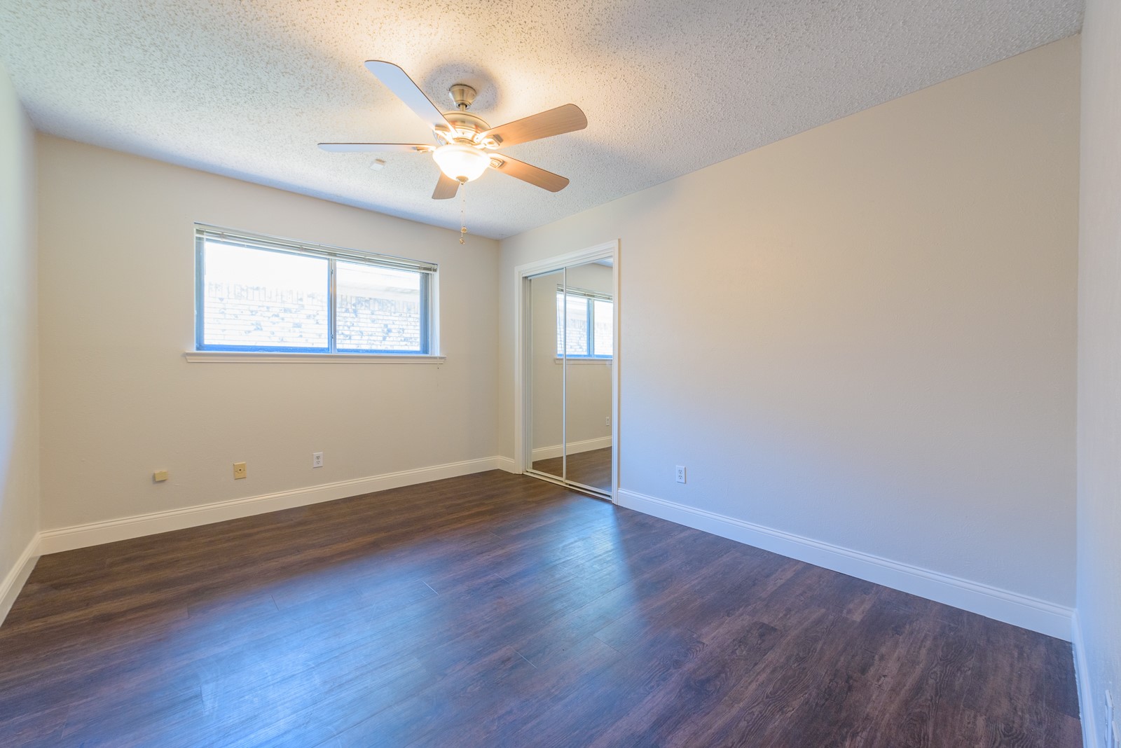 1915 Wendy Street Irving TX 75060