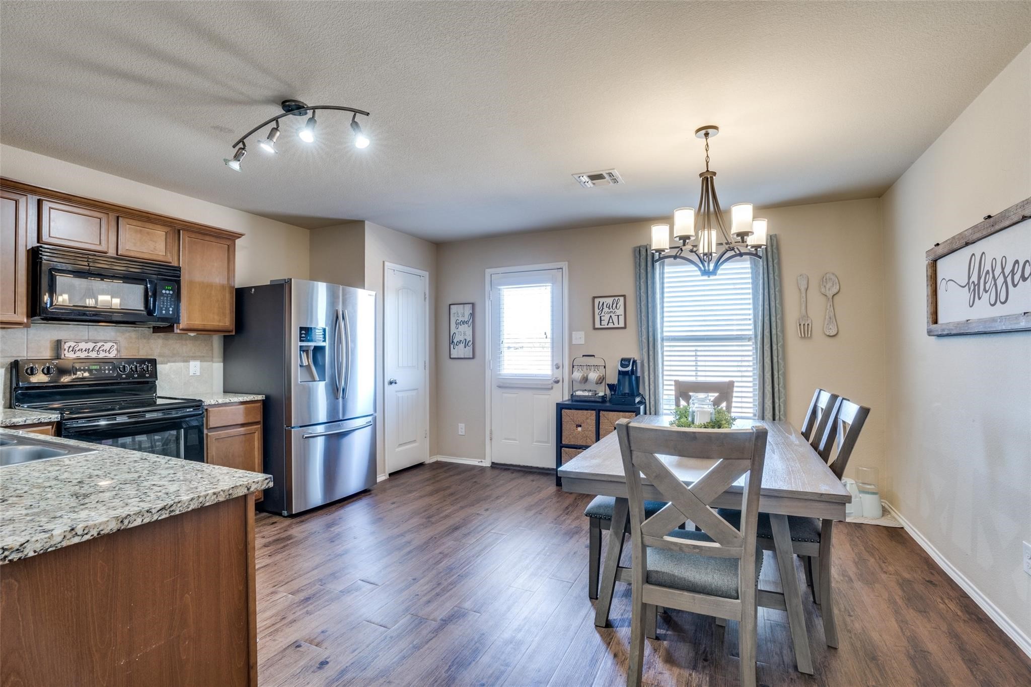 1606 Meadow Creek Drive Princeton TX 75407