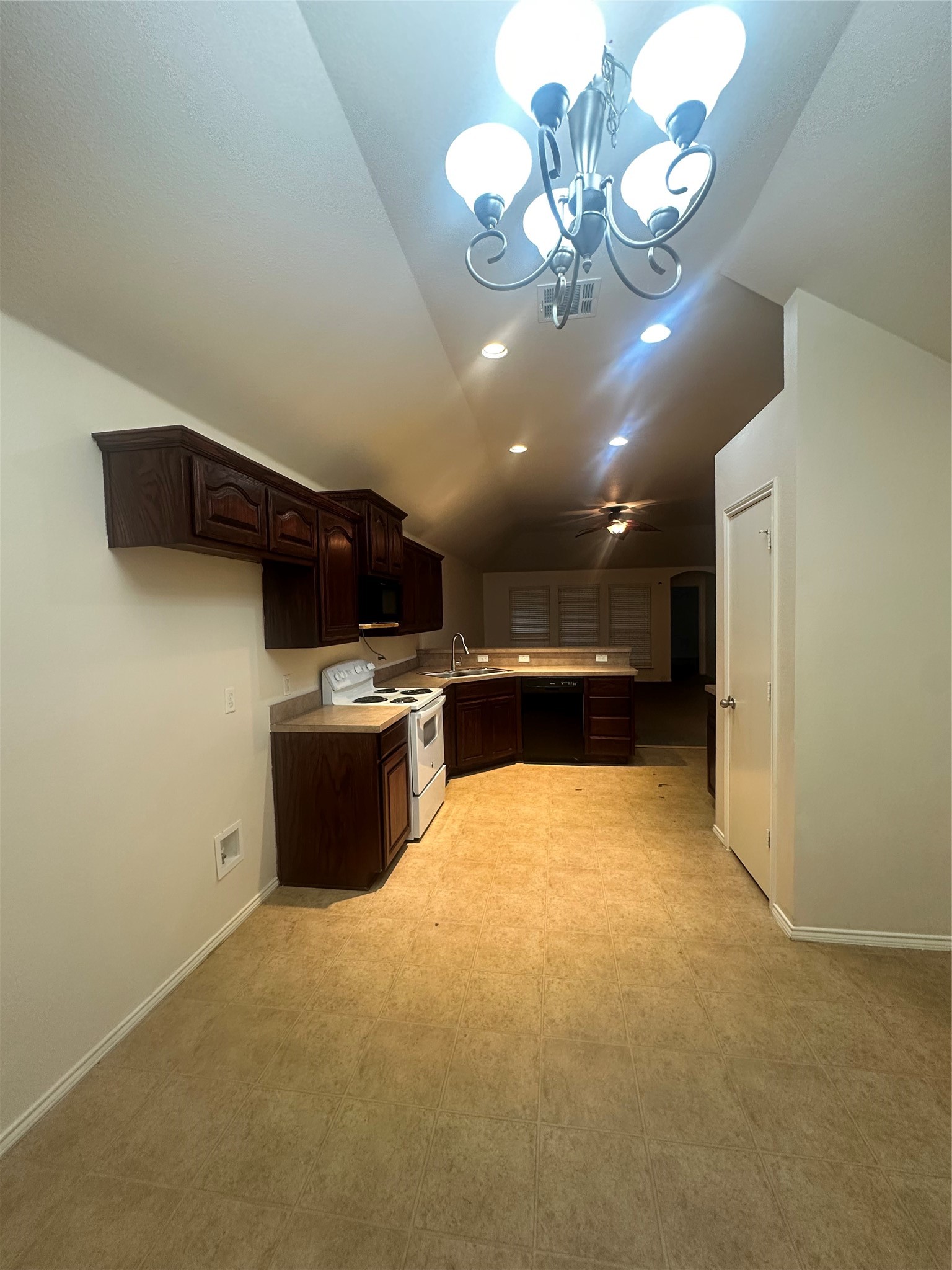 1213 Gardenia Circle Crowley TX 76036