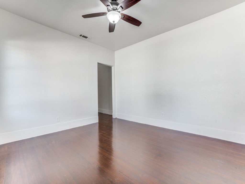 1628 Poplar Street Dallas TX 75215