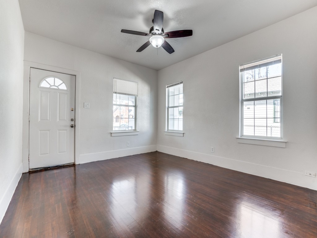 1628 Poplar Street Dallas TX 75215