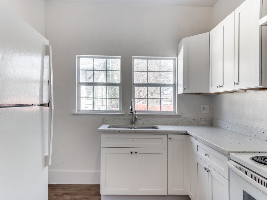 1628 Poplar Street Dallas TX 75215