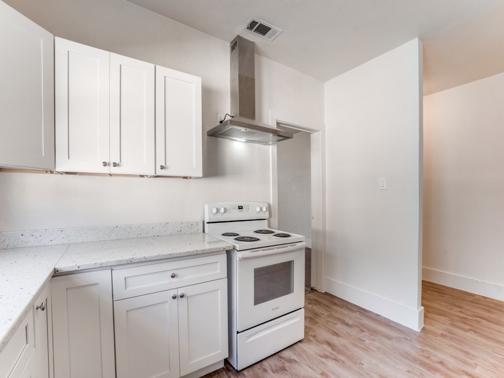 1628 Poplar Street Dallas TX 75215