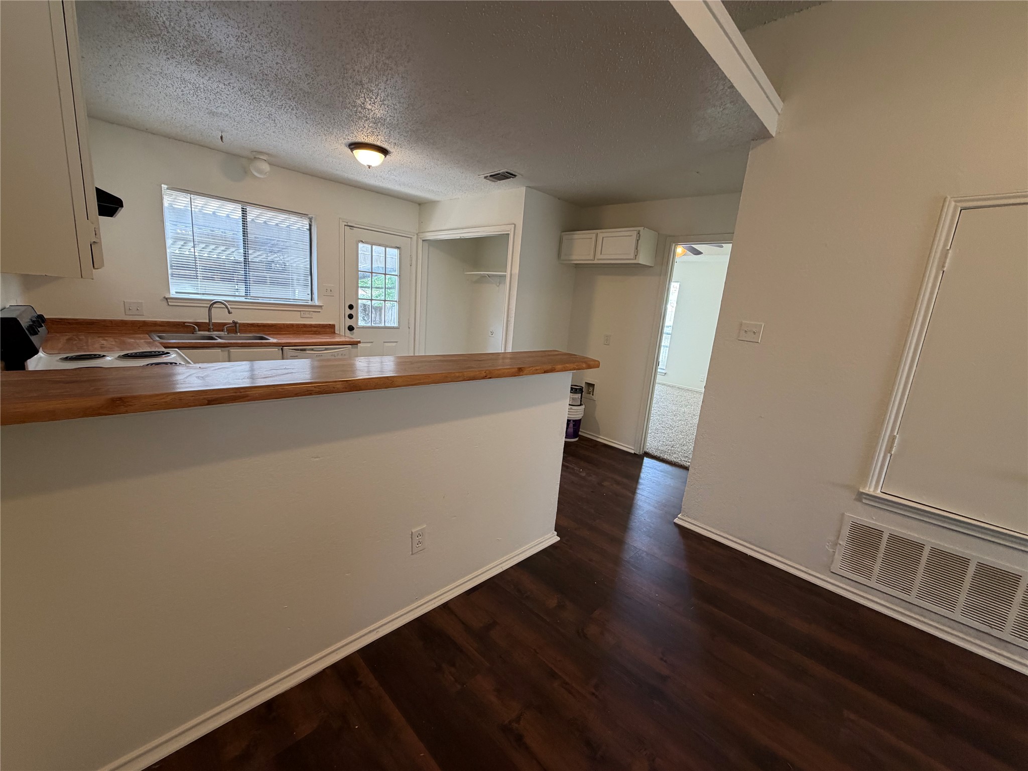 719 Westover Drive Lancaster TX 75134
