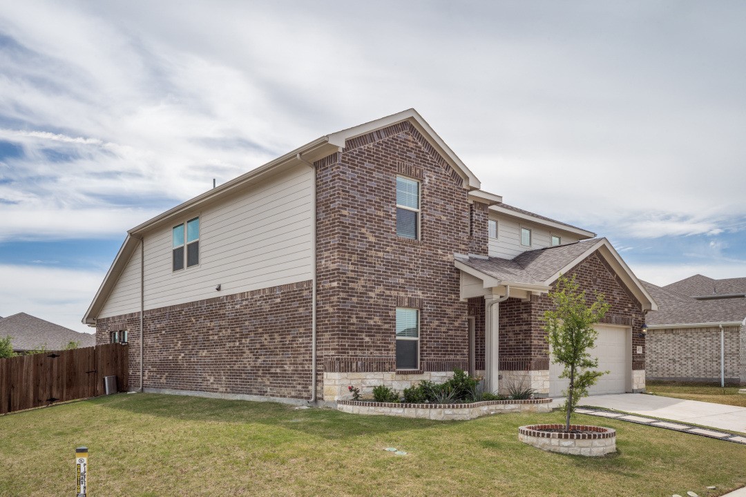 2401 Linto Street Fort Worth TX 76179