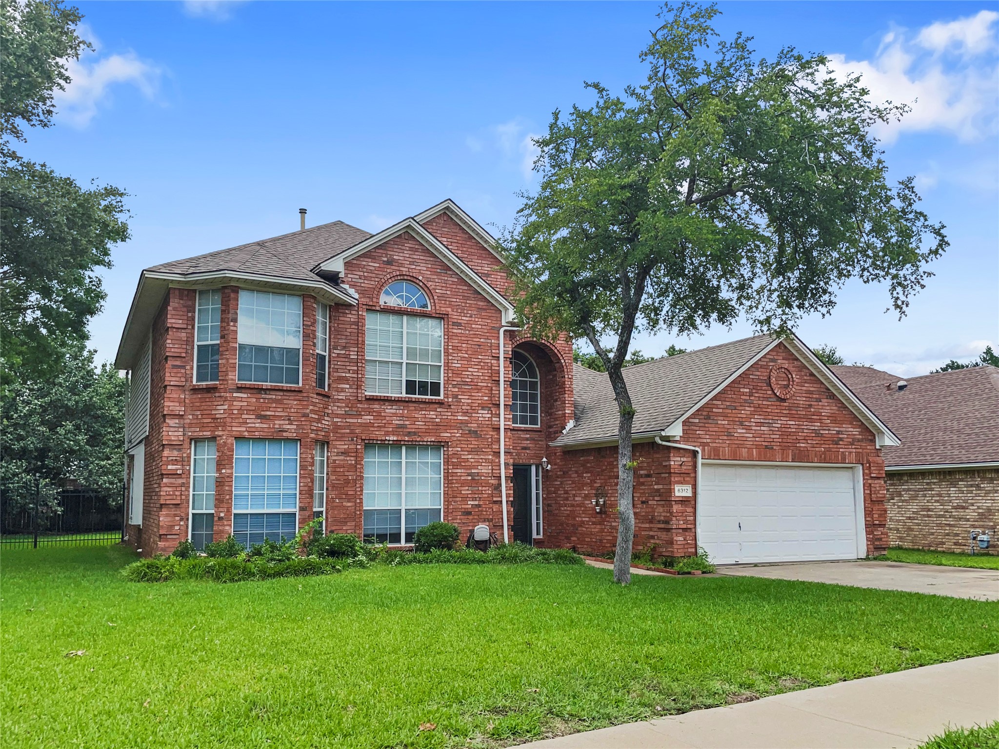6312 Bittersweet Drive Arlington TX 76001