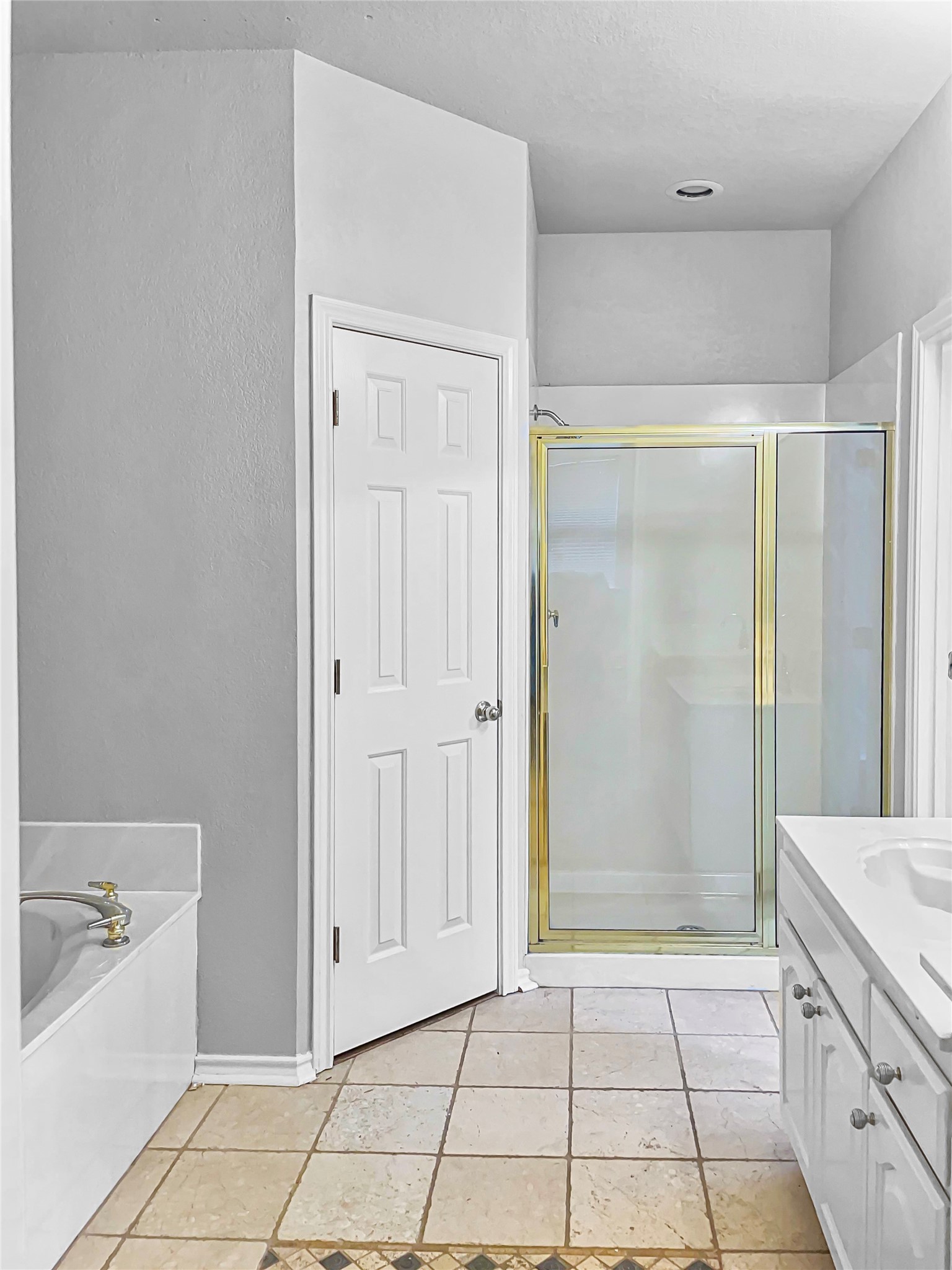 6312 Bittersweet Drive Arlington TX 76001