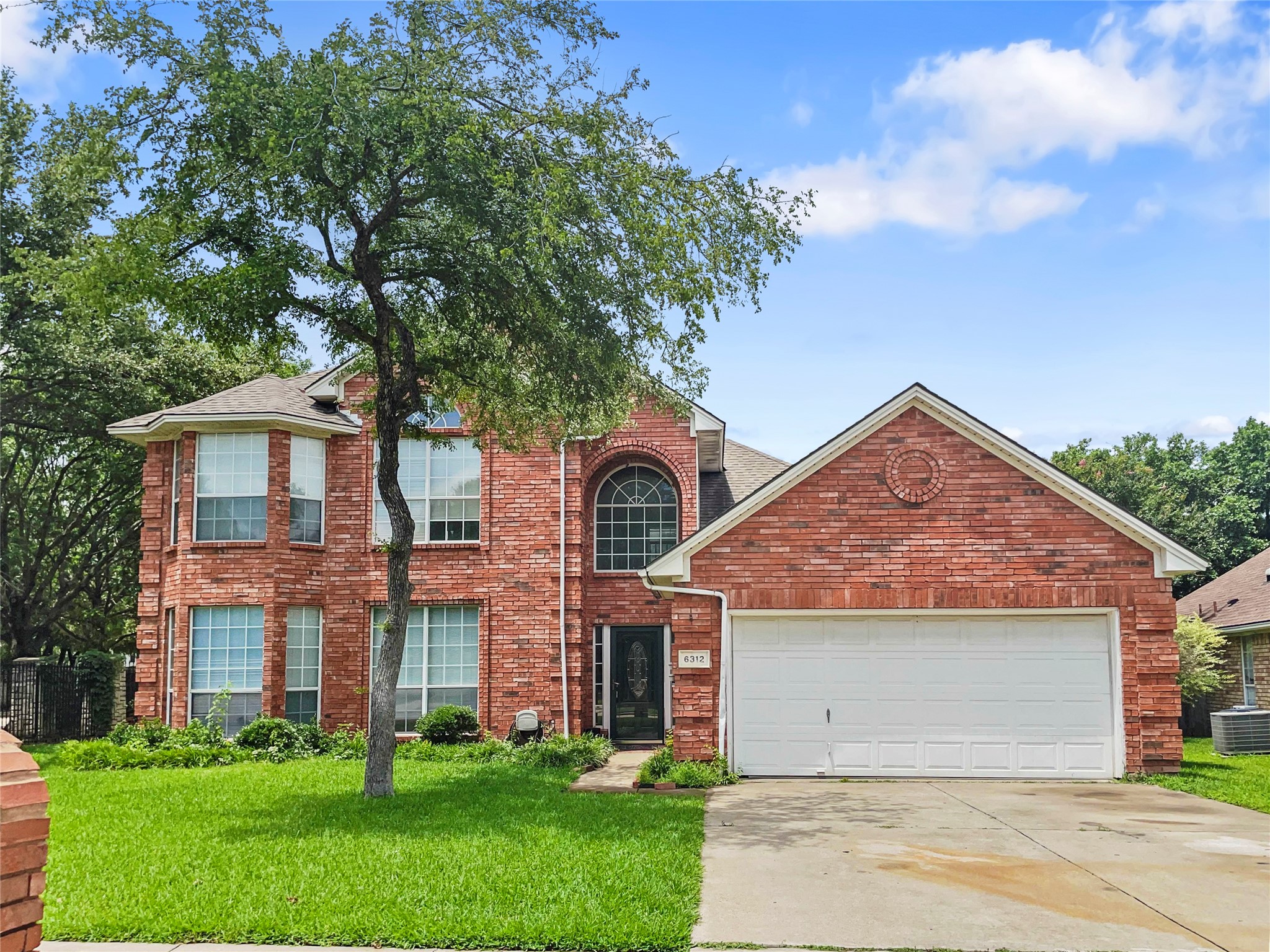 6312 Bittersweet Drive Arlington TX 76001