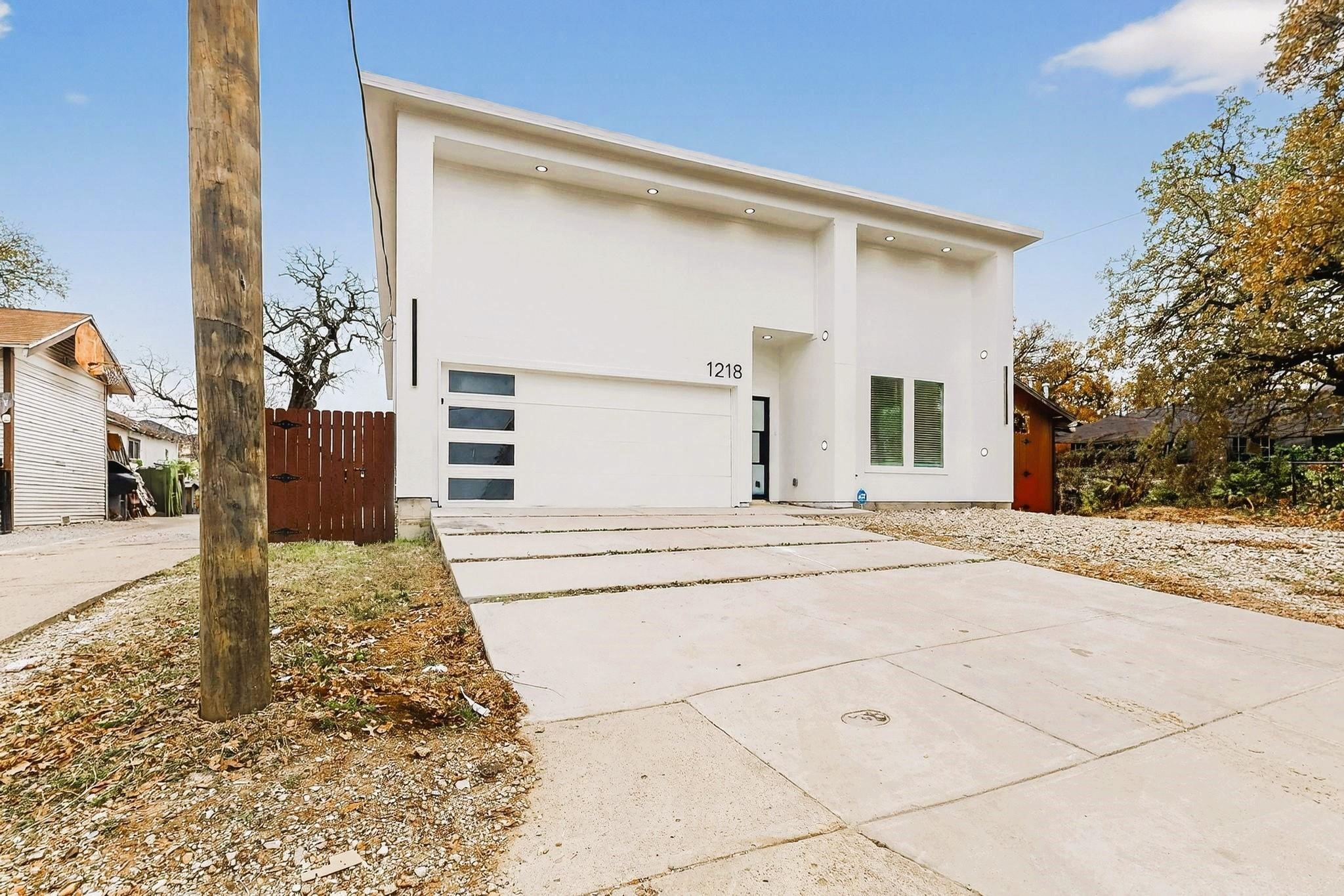 1218 Grant Street Dallas TX 75203