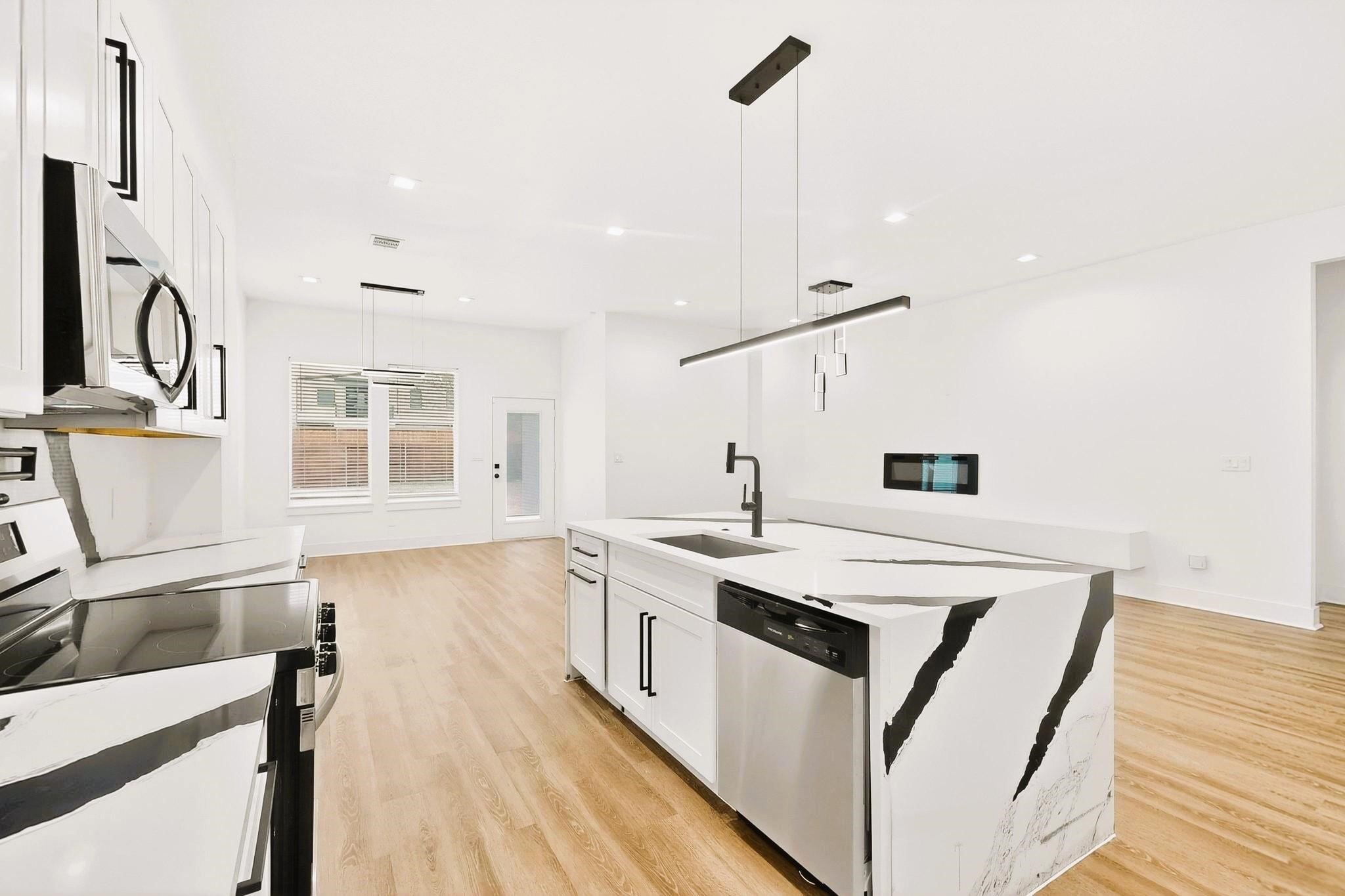 1218 Grant Street Dallas TX 75203
