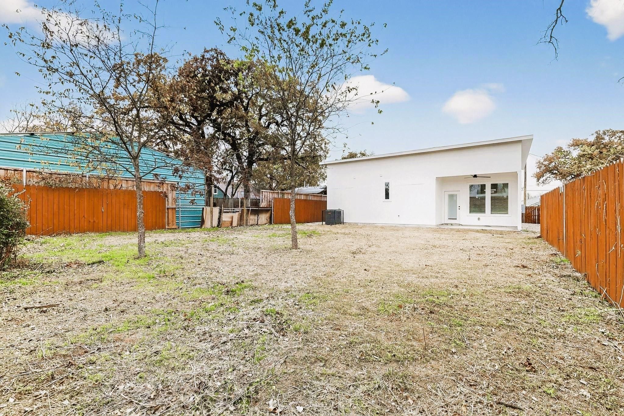 1218 Grant Street Dallas TX 75203