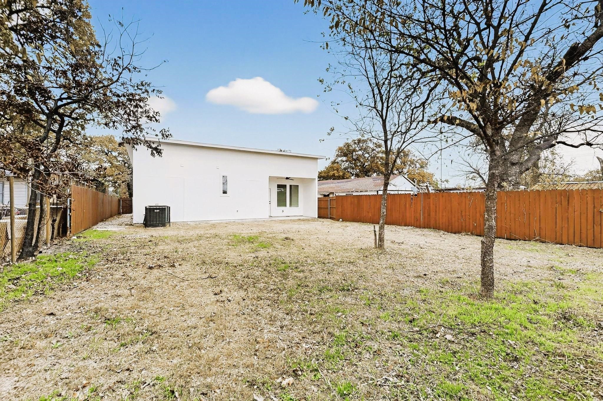 1218 Grant Street Dallas TX 75203