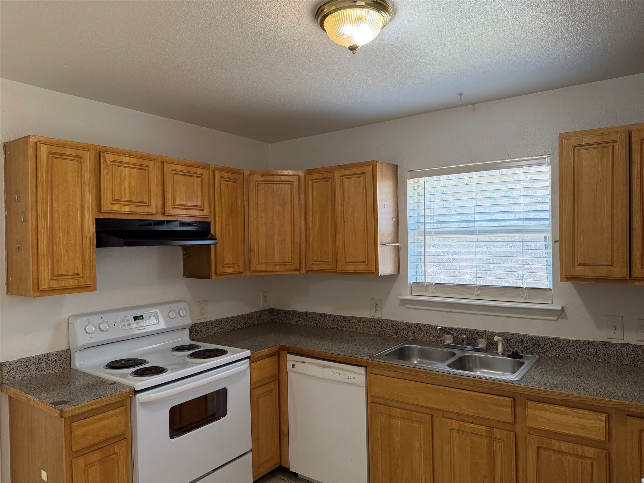 5500 David Strickland Road Fort Worth TX 76119