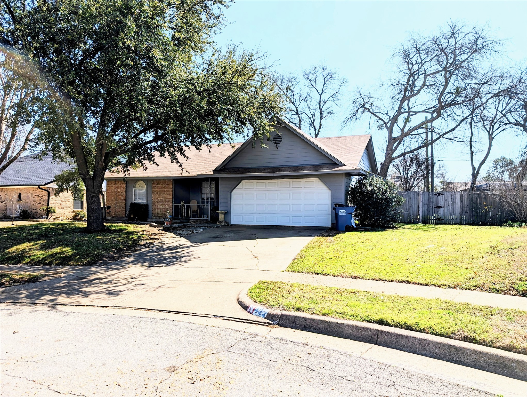 422 Thoreau Lane Euless TX 76039