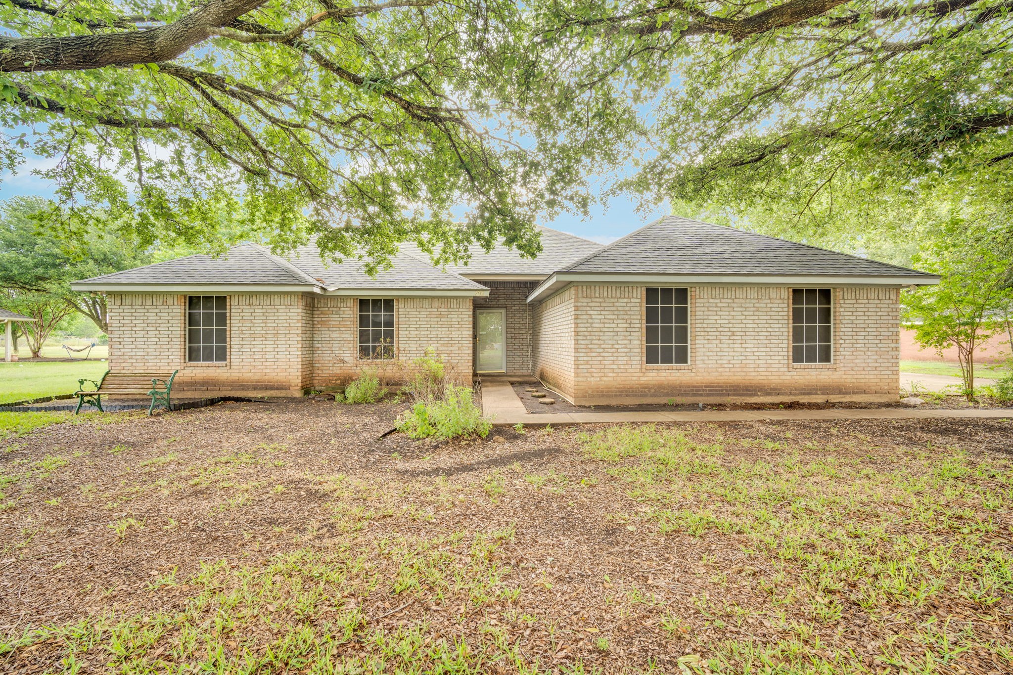 209 Alesha Road Red Oak TX 75154
