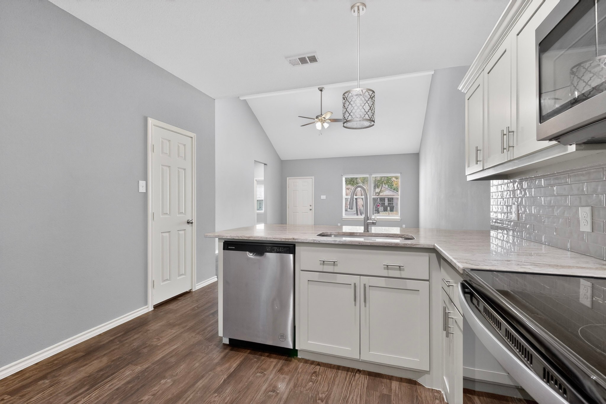 3310 Polk Street Greenville TX 75401