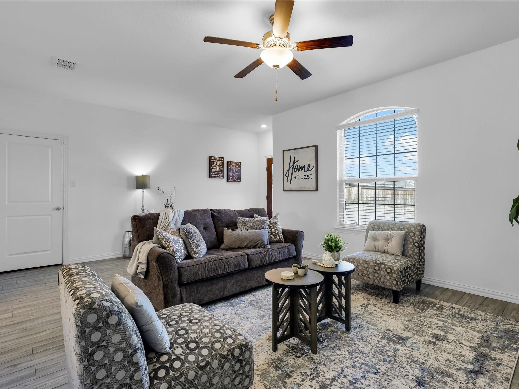 11616 Roaring Fork Trail Aubrey TX 76227