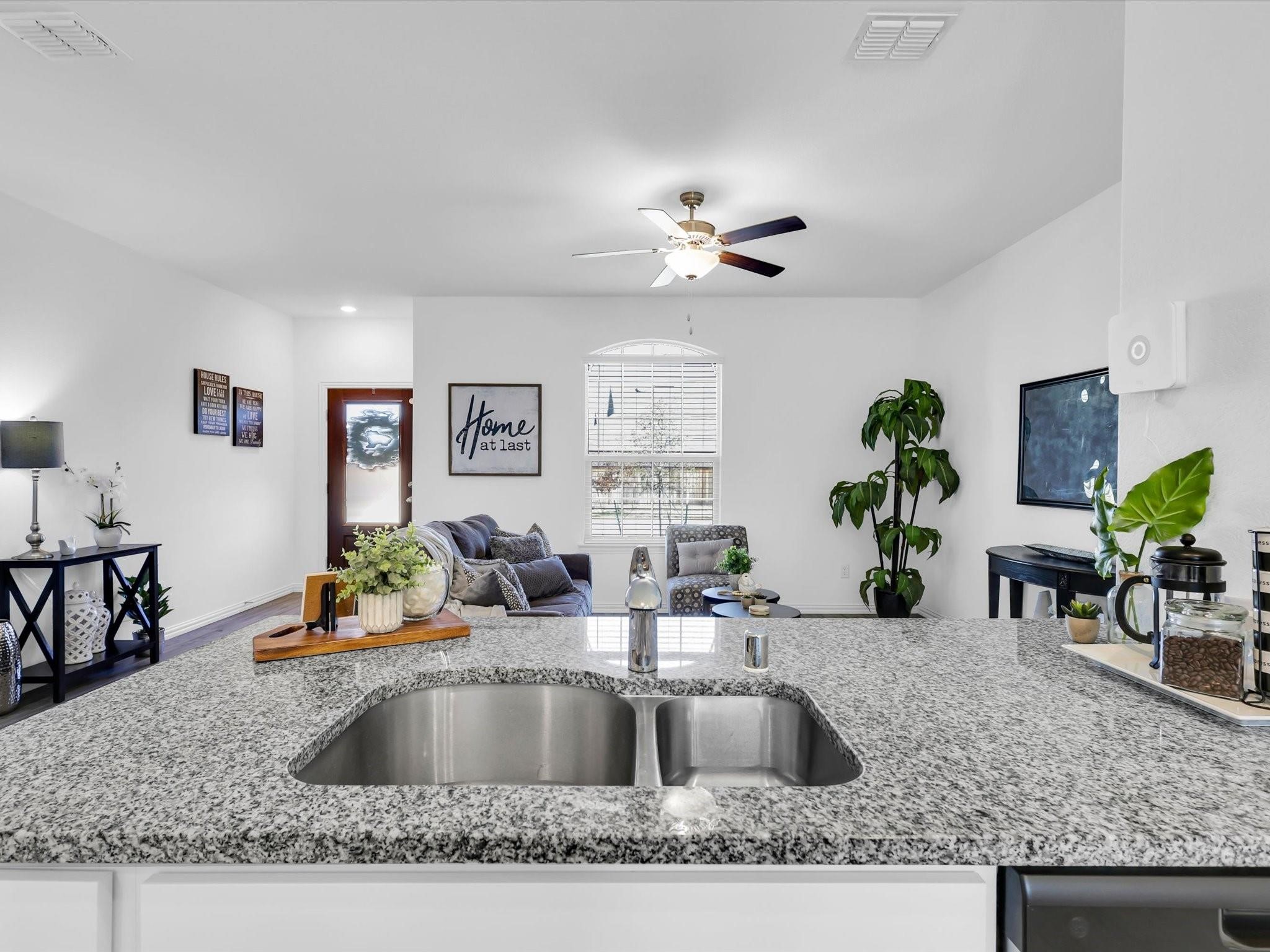 11616 Roaring Fork Trail Aubrey TX 76227