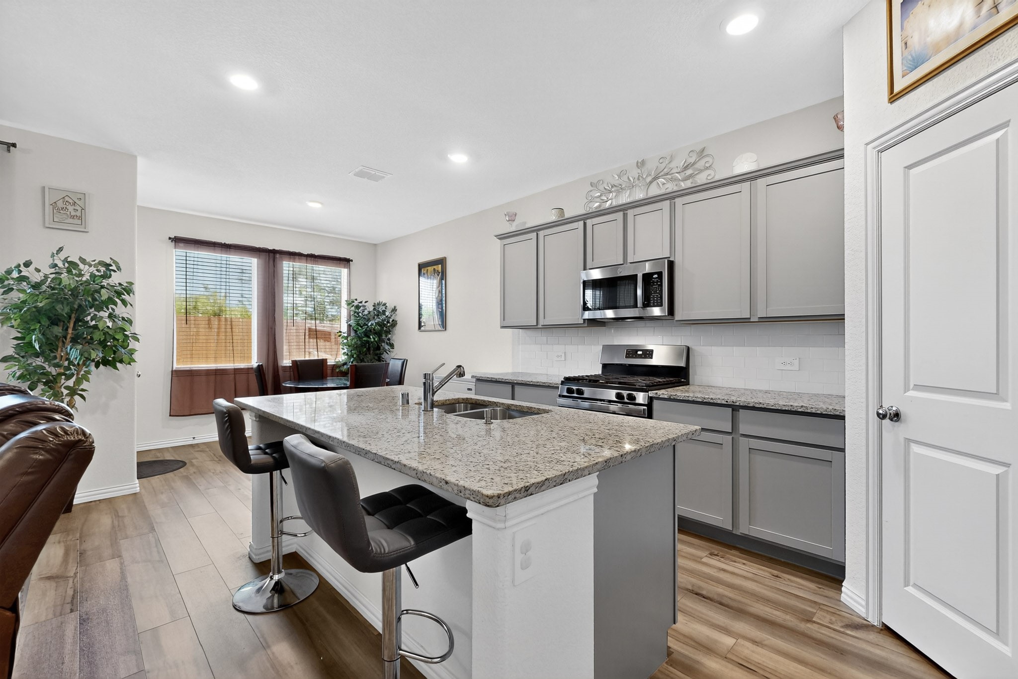 444 Ranchito Pass Fort Worth TX 76052