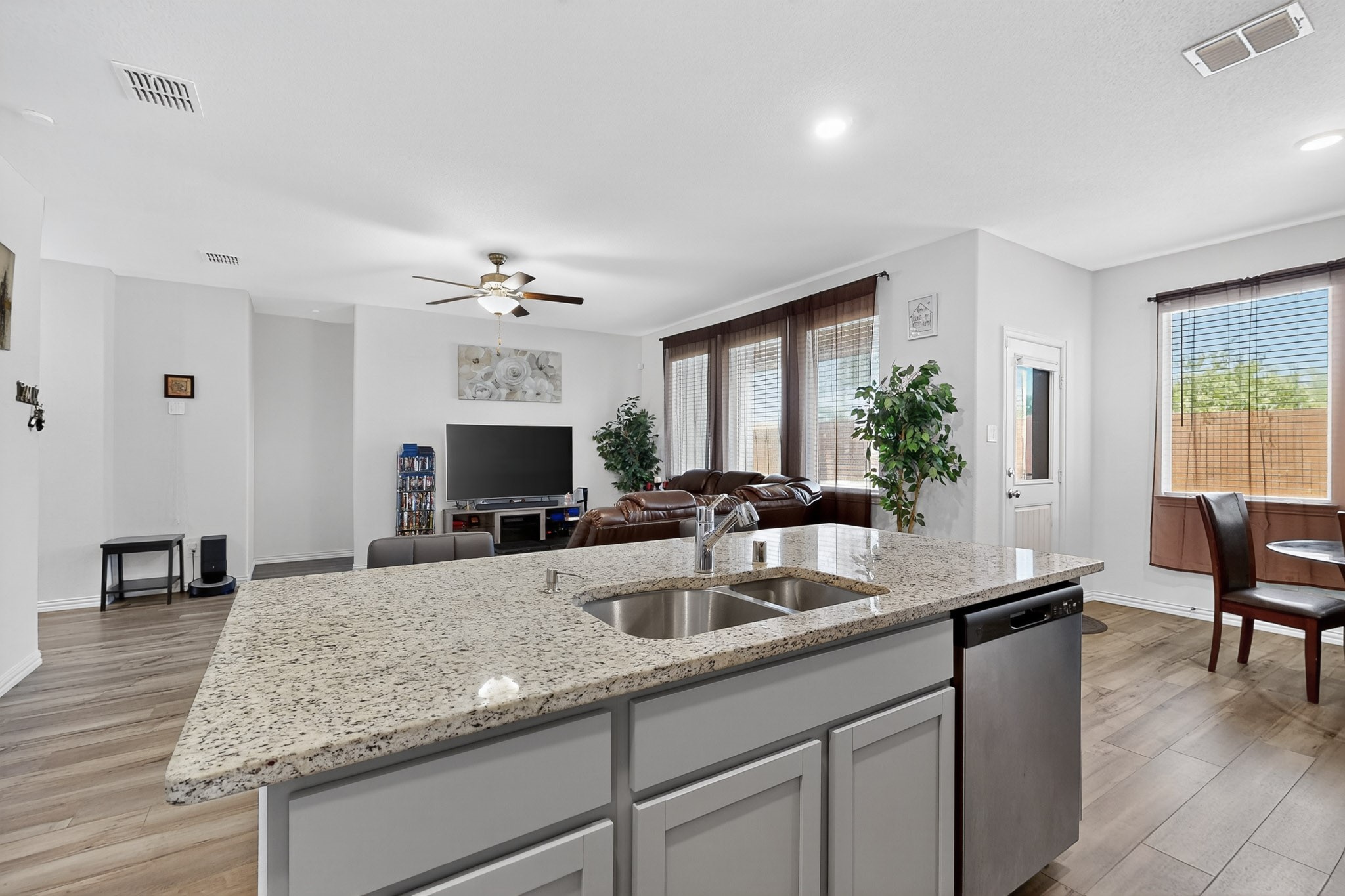 444 Ranchito Pass Fort Worth TX 76052