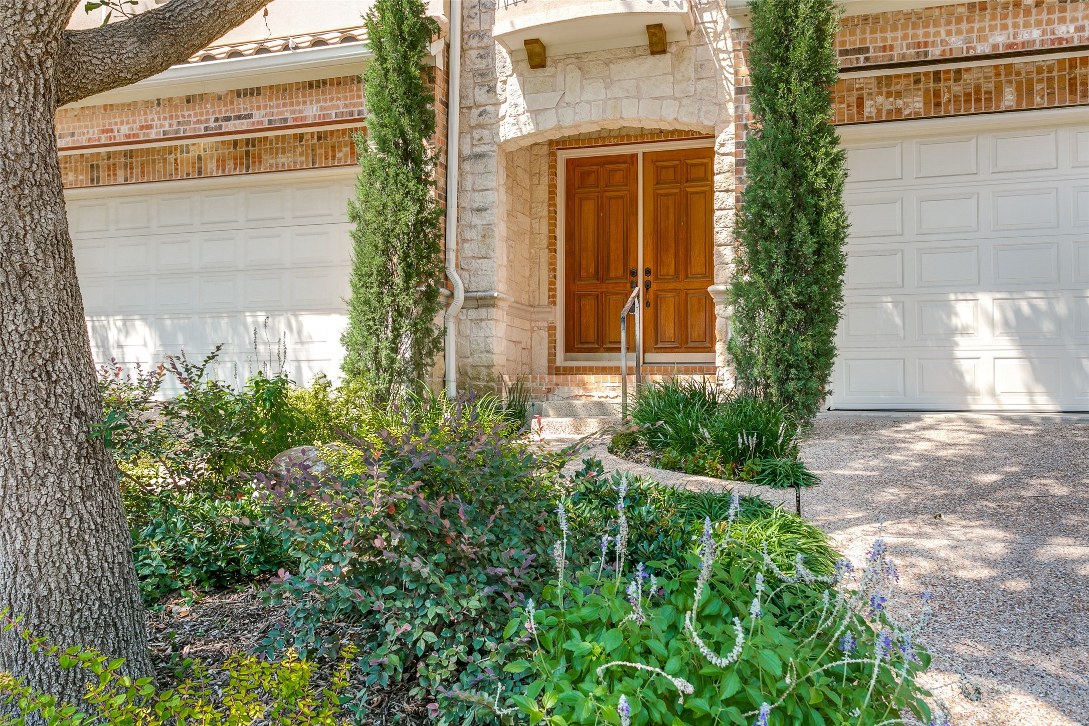 4472 Saint Andrews Boulevard Irving TX 75038