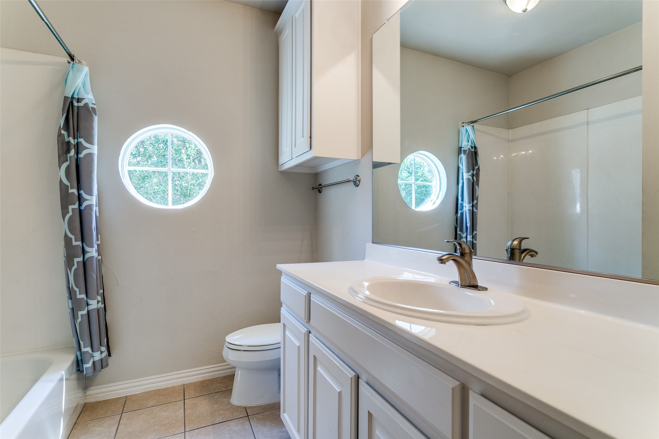 4472 Saint Andrews Boulevard Irving TX 75038
