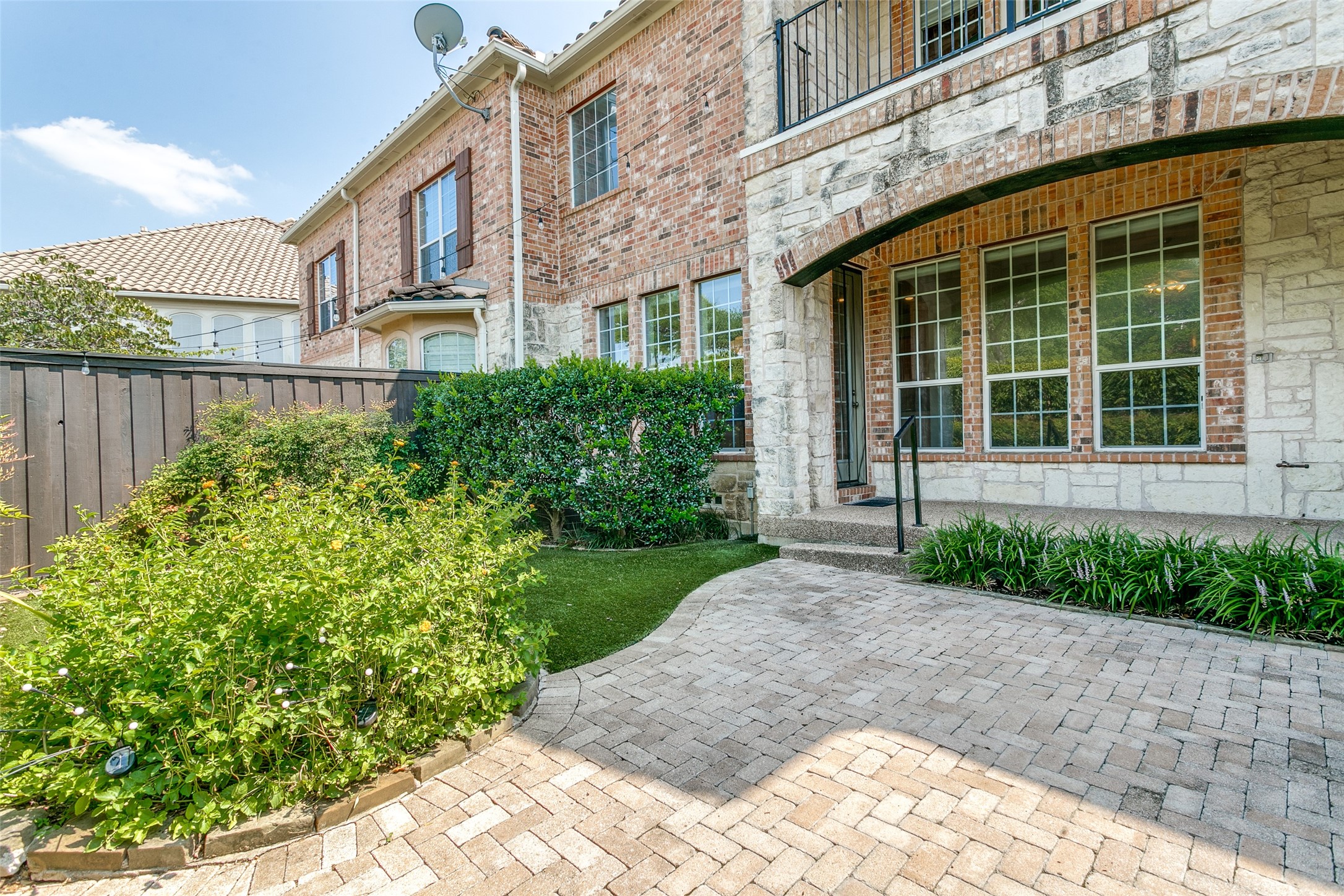 4472 Saint Andrews Boulevard Irving TX 75038