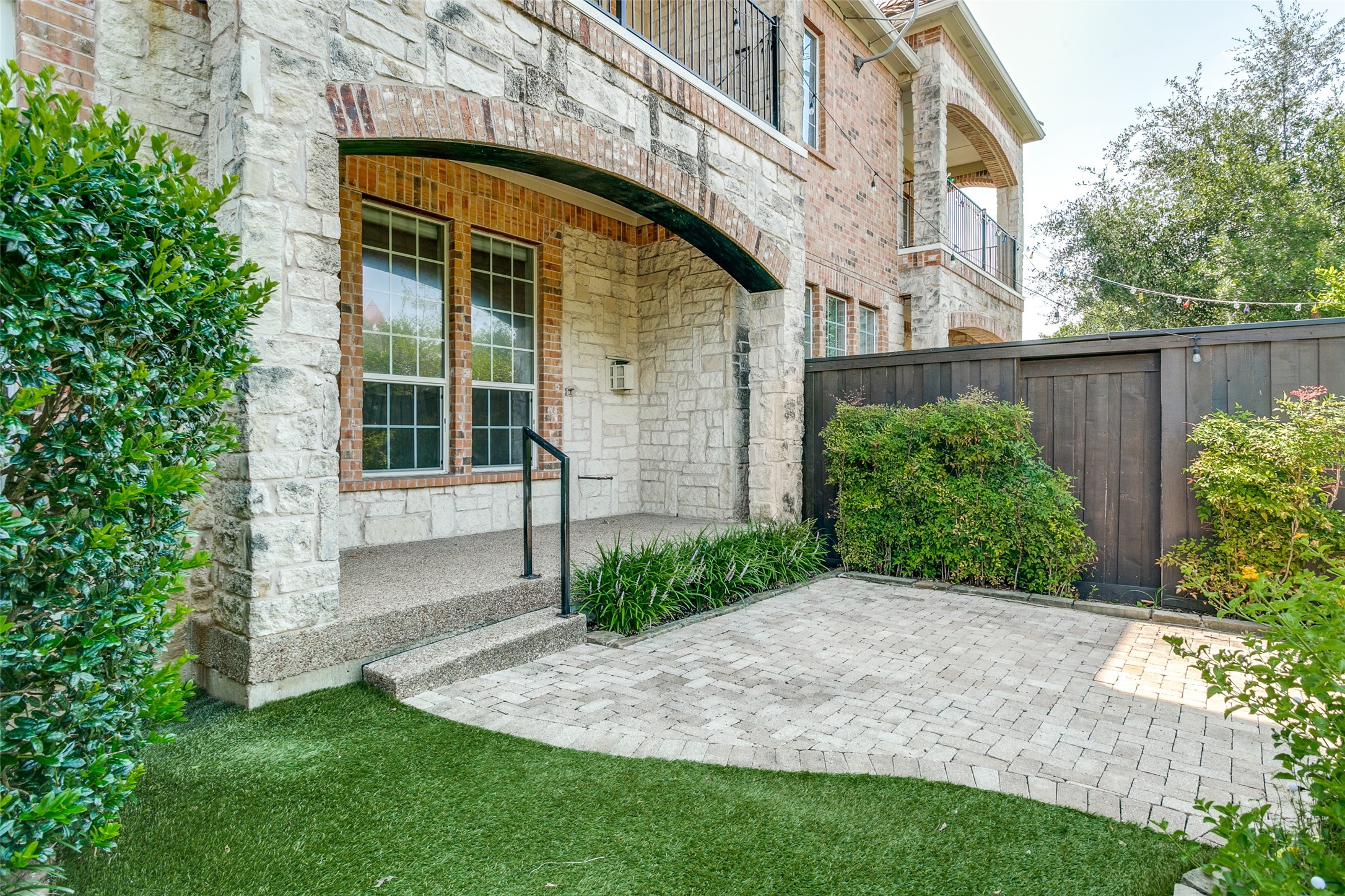 4472 Saint Andrews Boulevard Irving TX 75038