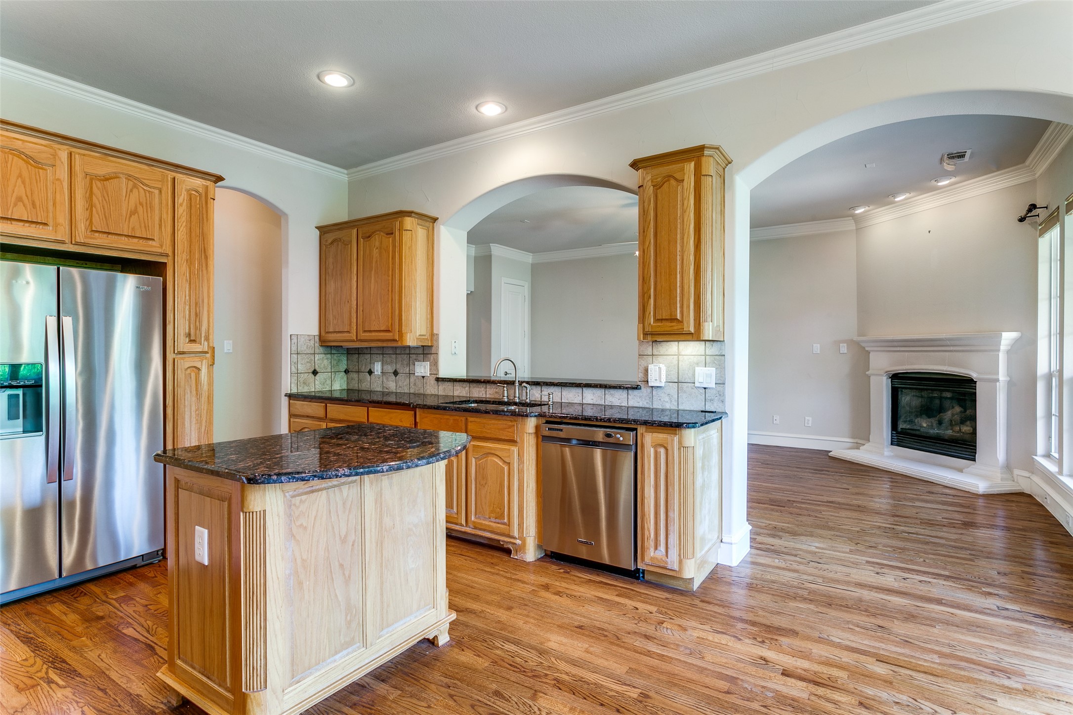 4472 Saint Andrews Boulevard Irving TX 75038