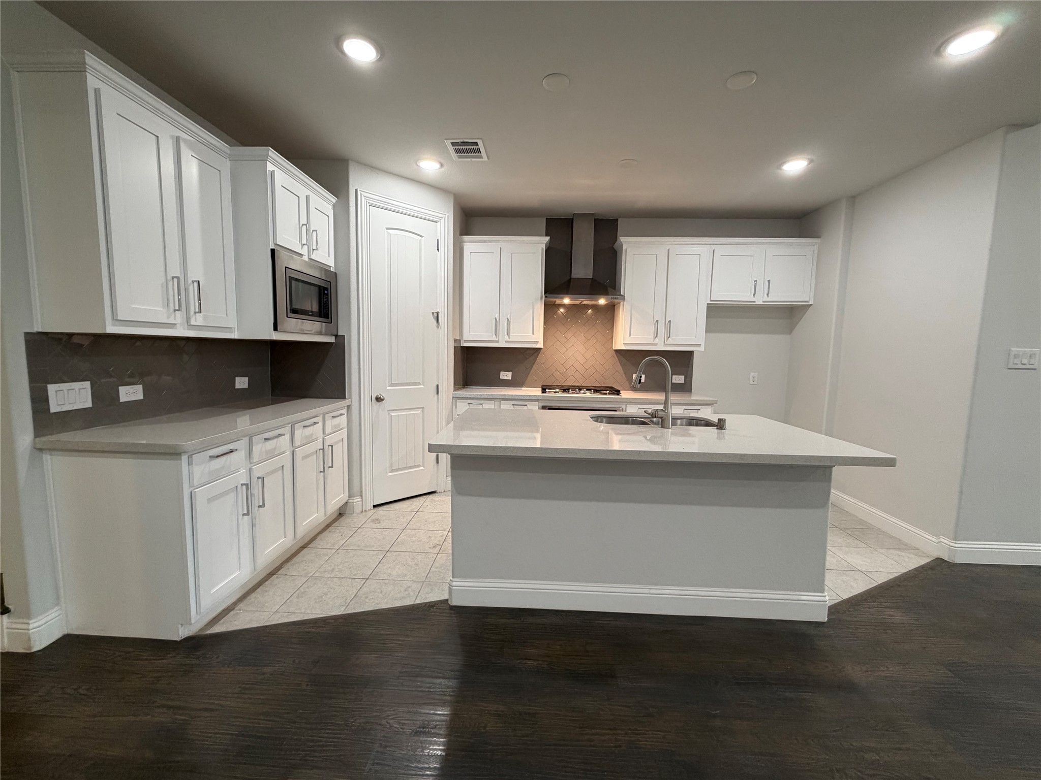 4721 Cash Drive Carrollton TX 75010