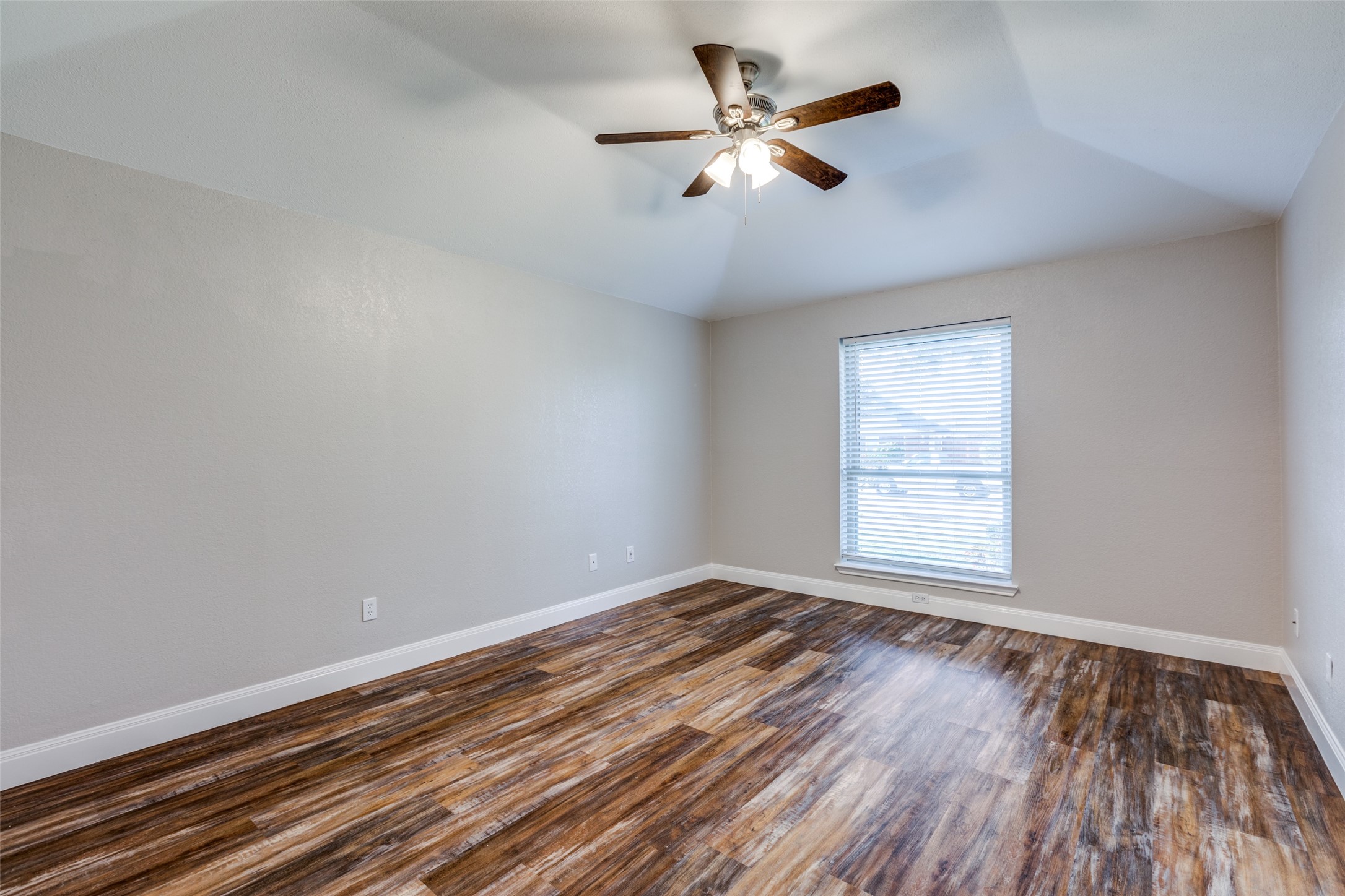 3814 Drakestone Avenue Rowlett TX 75088