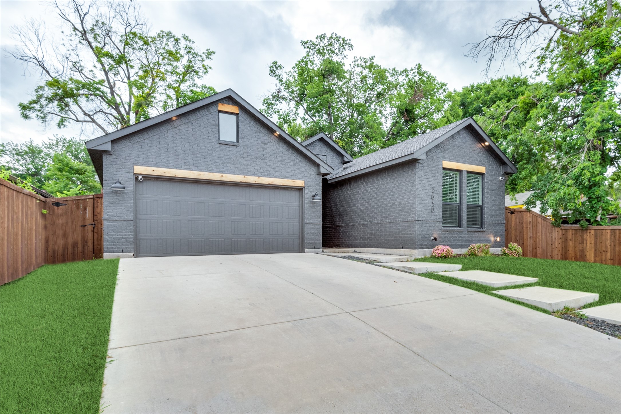 2830 S Marsalis Avenue Dallas TX 75216