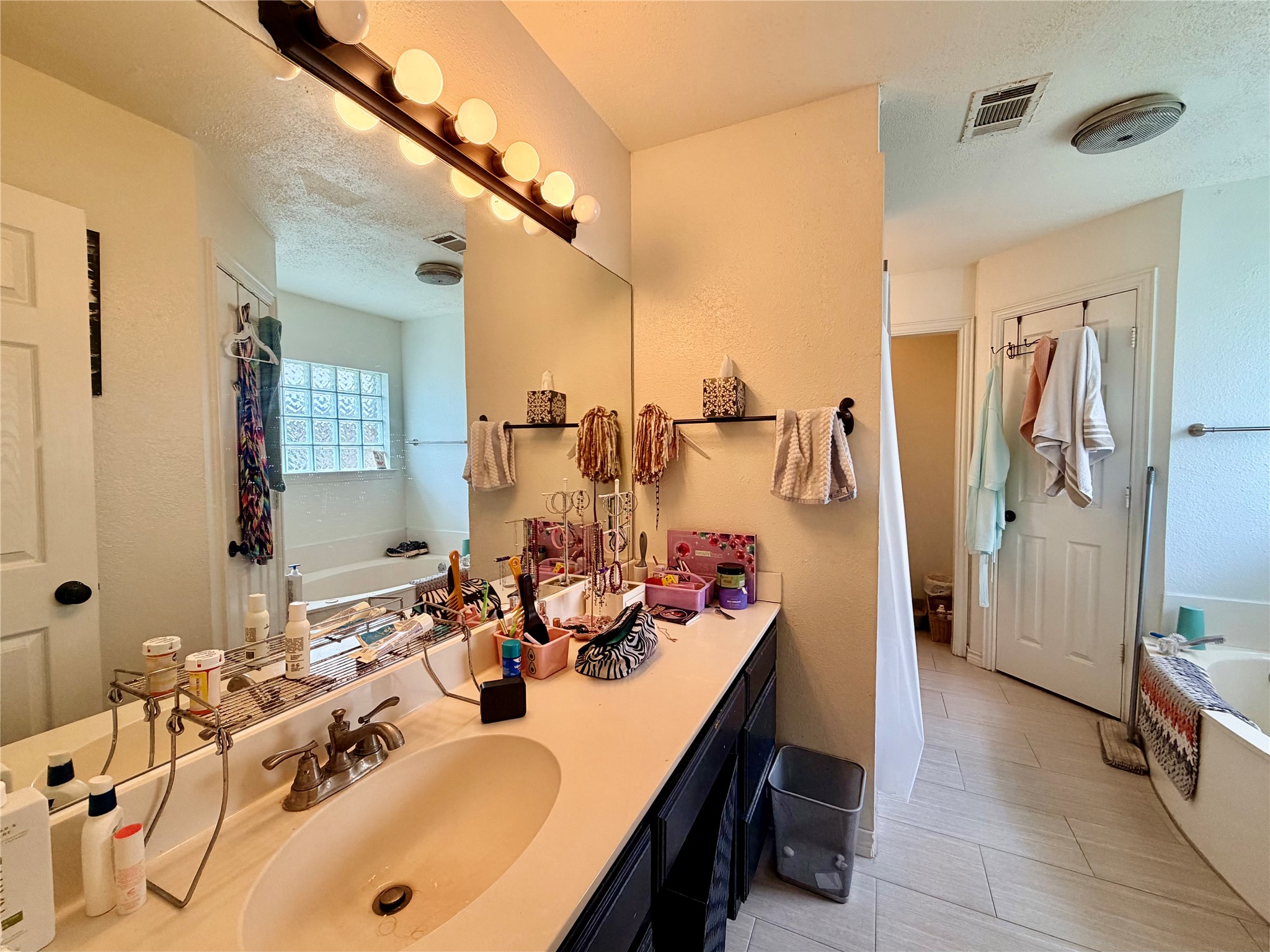 3228 N Bell Avenue Denton TX 76207