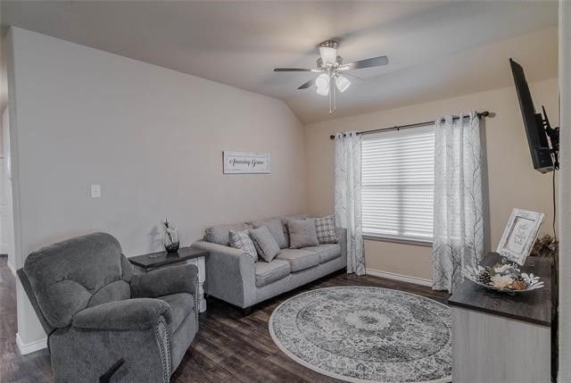 562 Jamestown Lane Fate TX 75189
