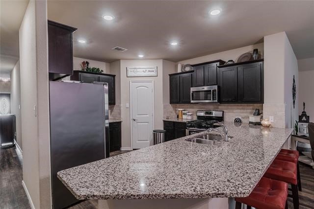 562 Jamestown Lane Fate TX 75189