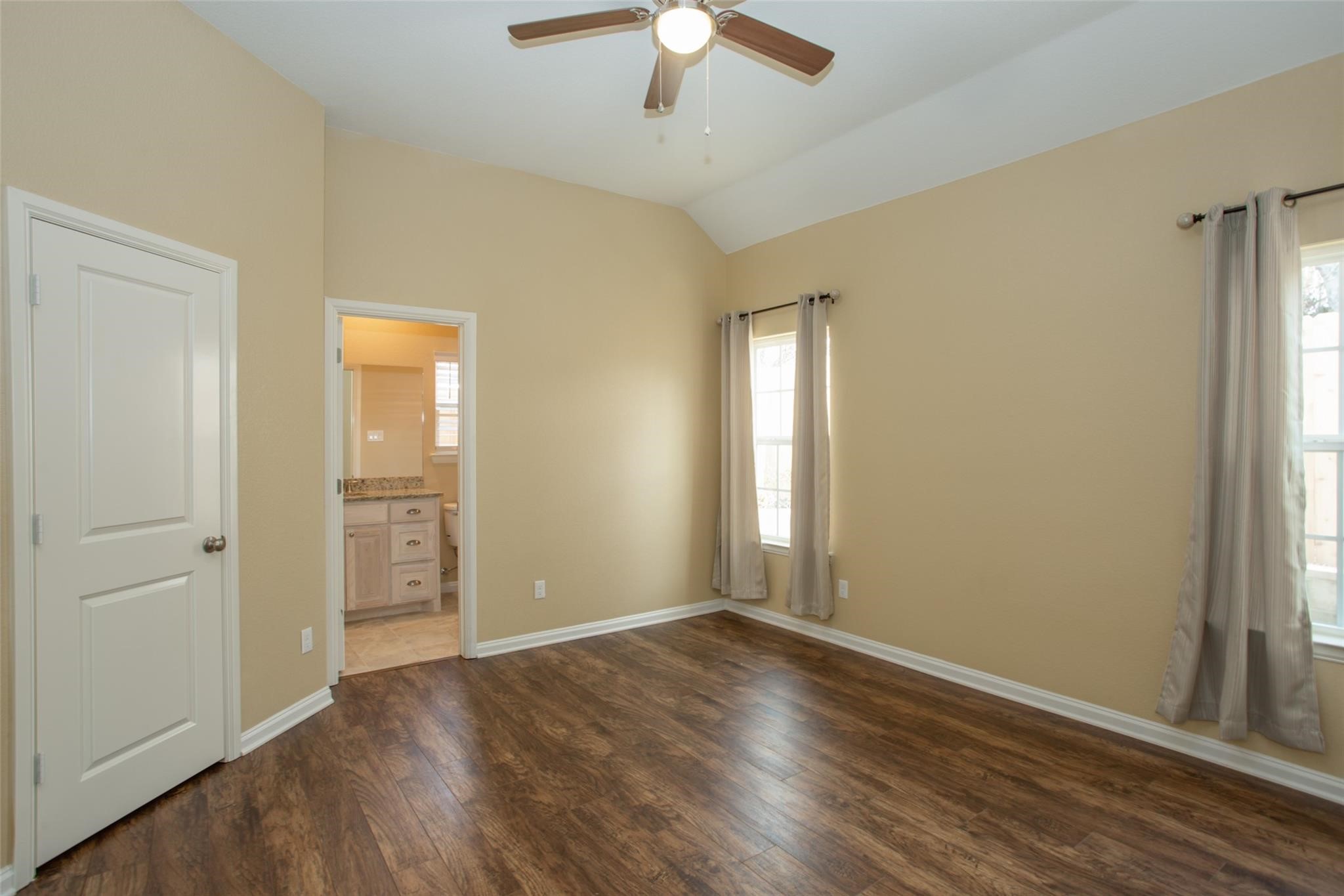 2705 College Avenue Fort Worth TX 76110
