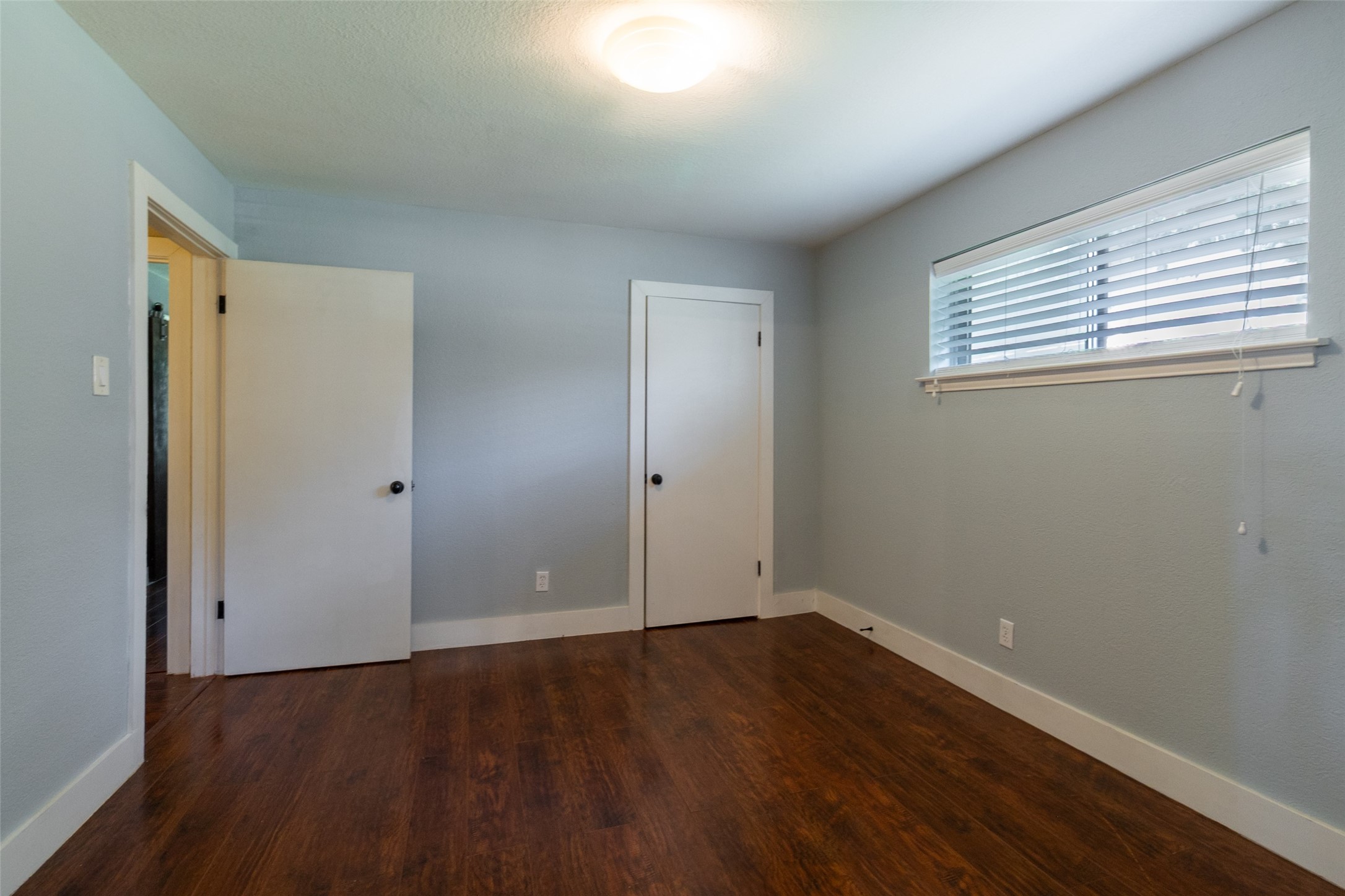 5715 Hillcroft Street Dallas TX 75227