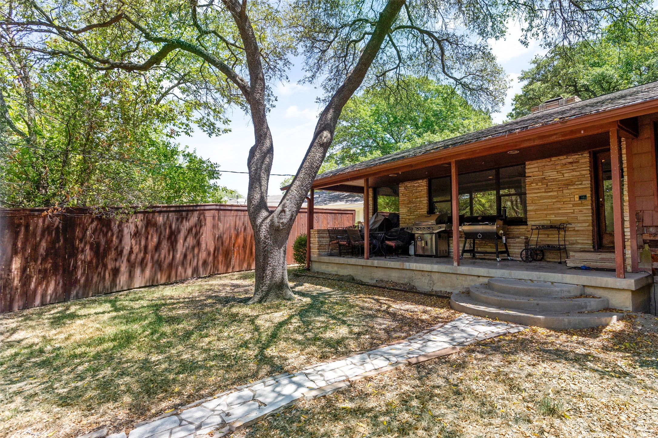 4224 Westmont Court Fort Worth TX 76109