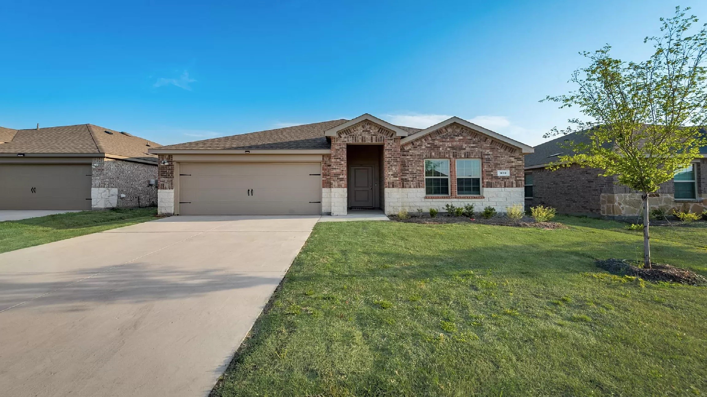 972 Glover Drive Aubrey TX 76227