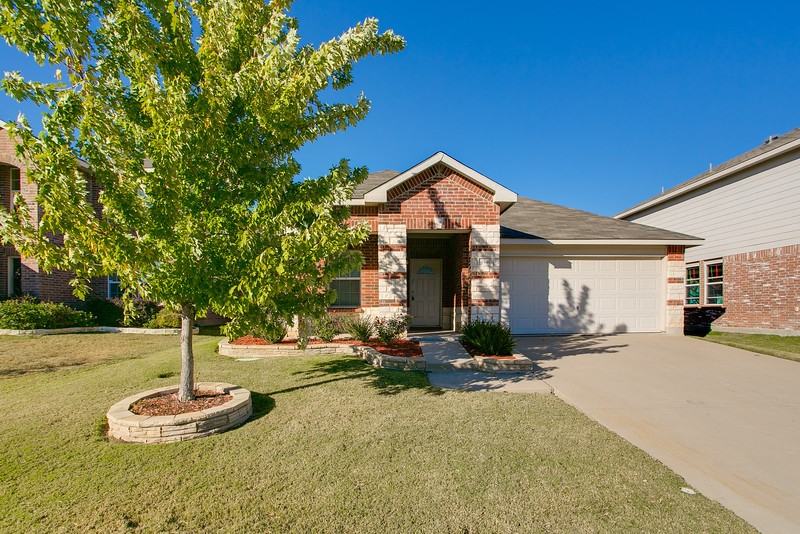 4541 Martingale View Lane Fort Worth TX 76244